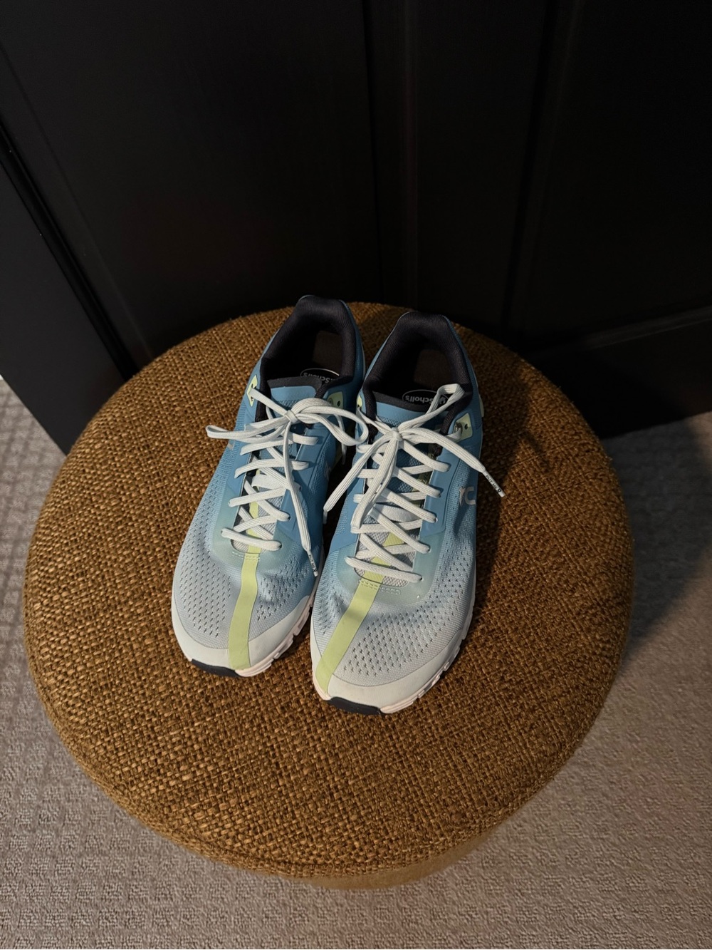 Oncloud womans Blue Gradient Sneakers with Lime Stripe